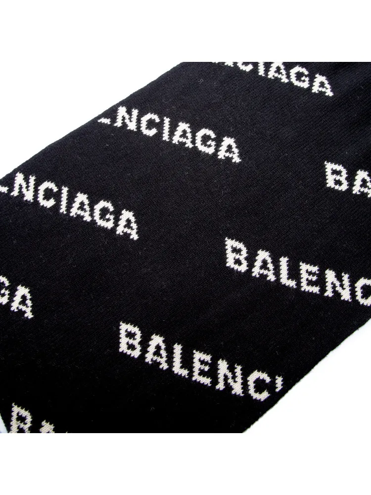 Balenciaga Scarf | Credomen