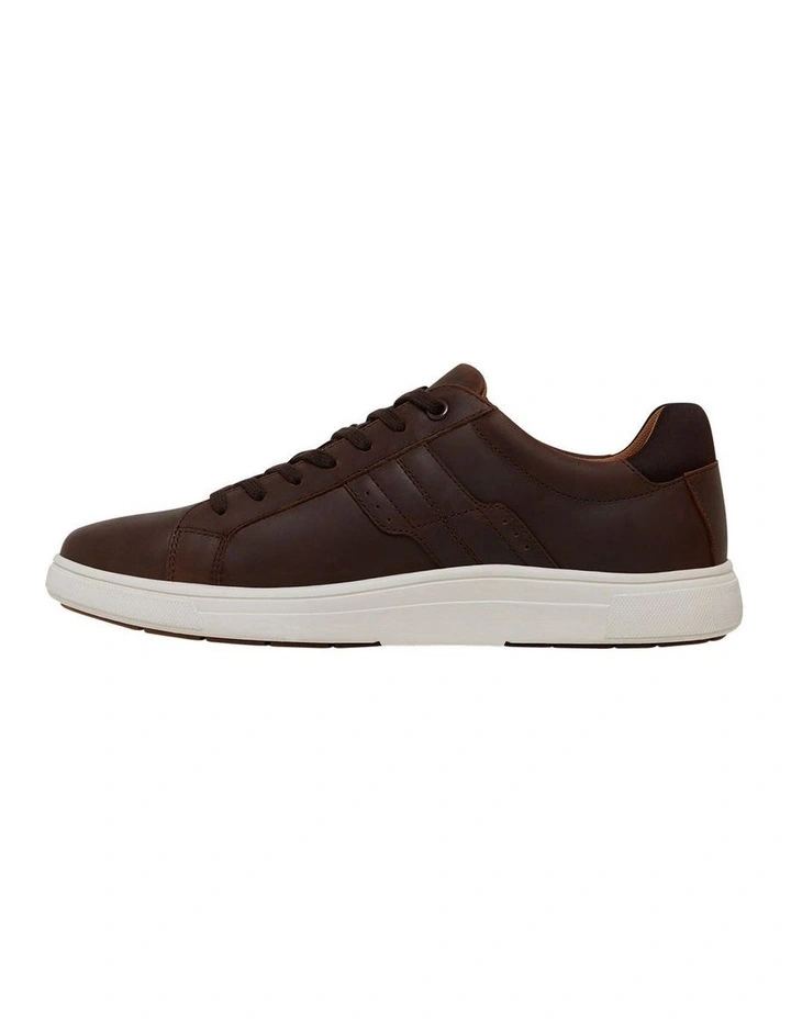 Gravity Wild Sneaker in Brown