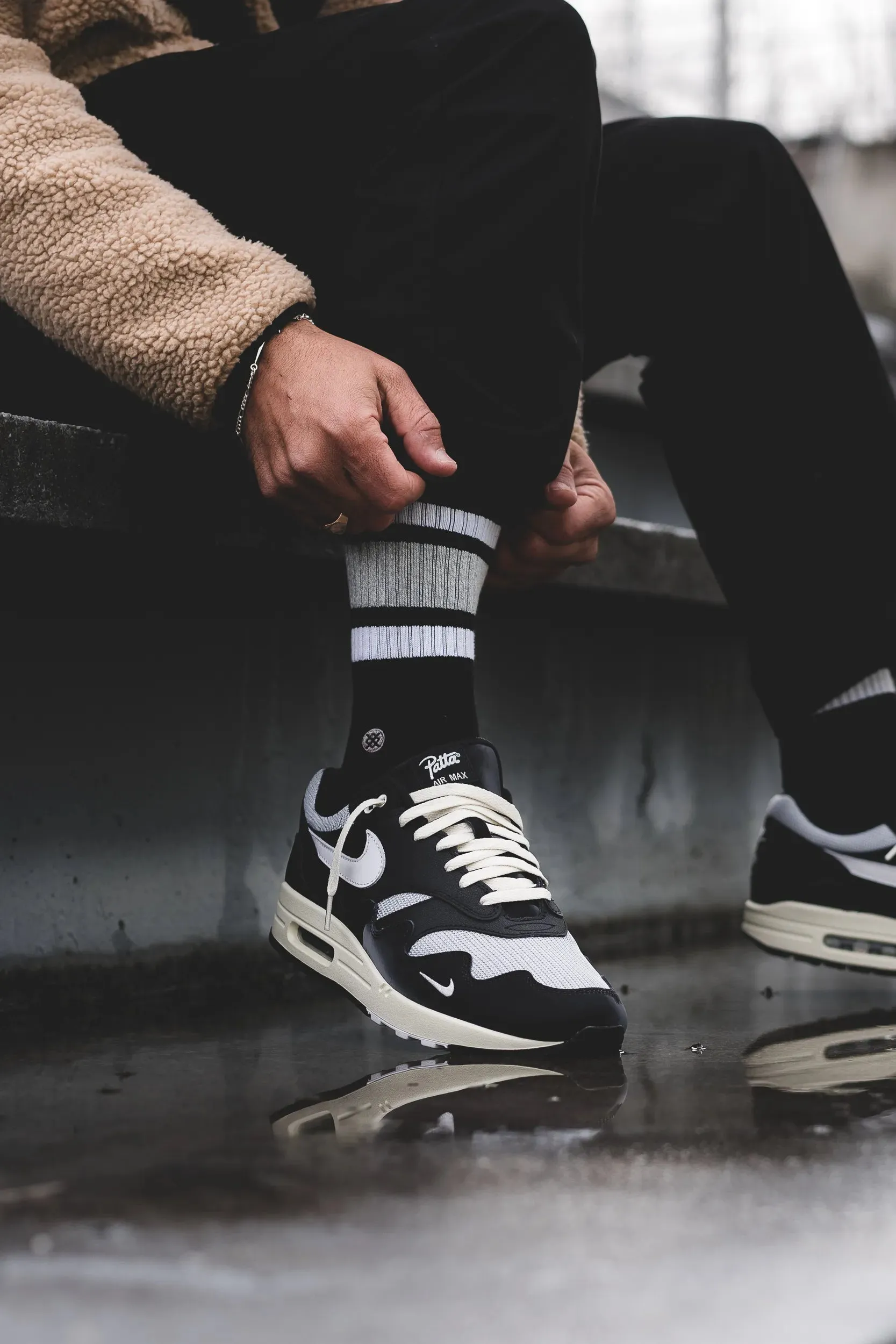 Nike Air Max 1 Patta Waves Black (With Bracelet)