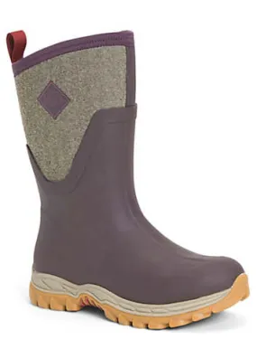 Red Arctic Sport Mid Wellington Boots by Muck Boots | Look Again