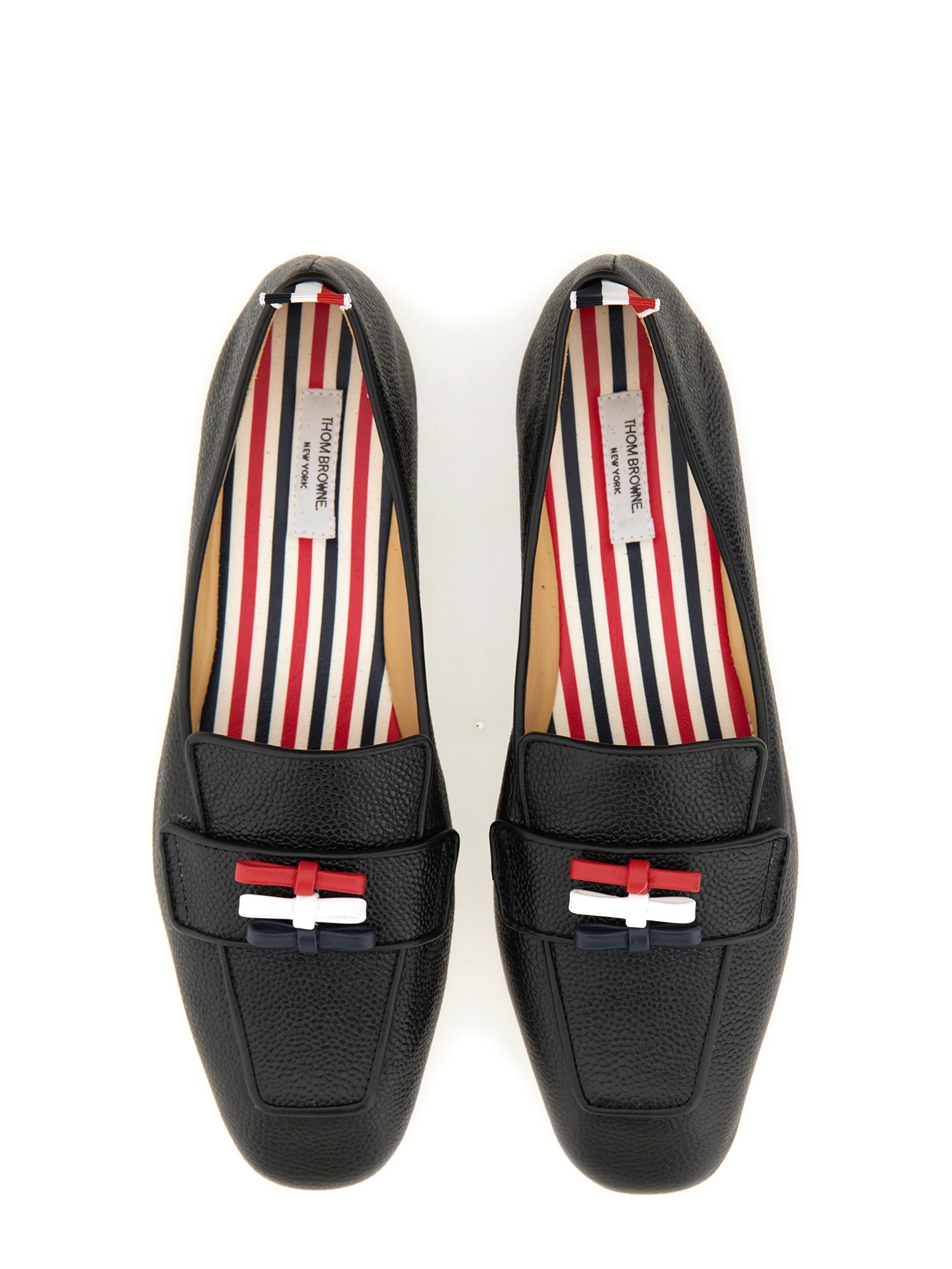 THOM BROWNE    PEBBLE GRAIN LEATHER THREE BOW LOAFER