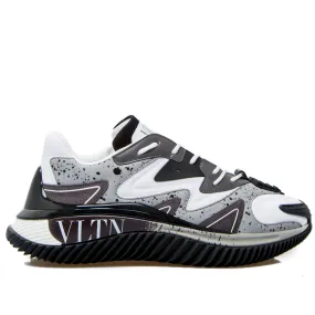 Valentino Wade Runner Sneaker | Credomen