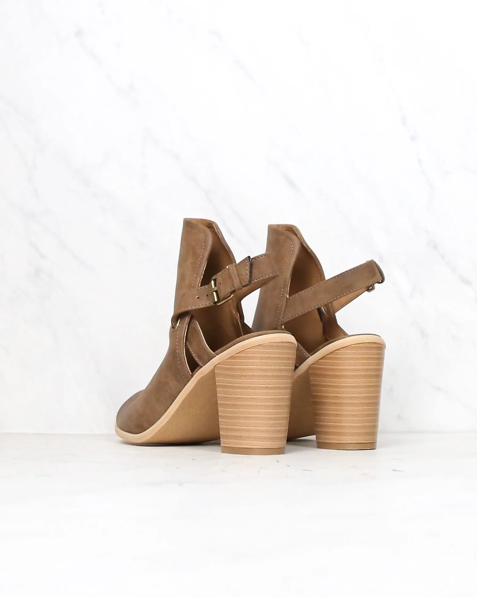 Very Volatile - Bolten Sandals in Taupe